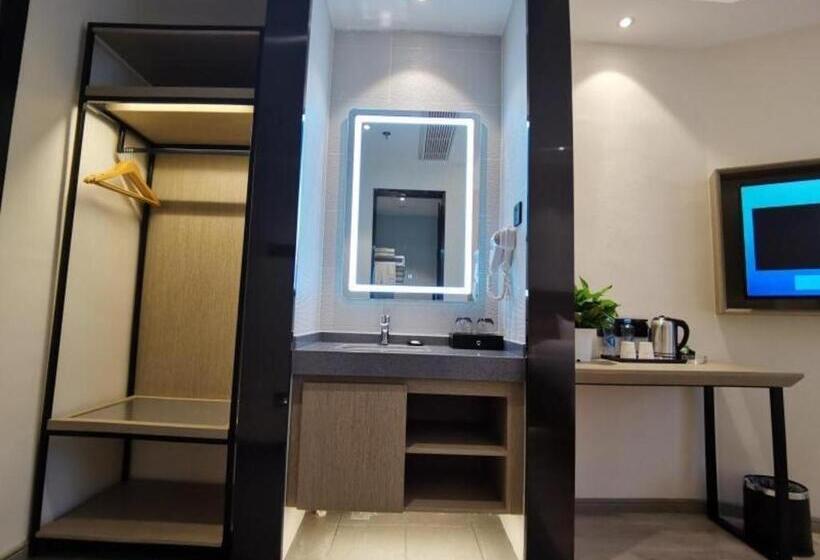 فندق Greentree Inn Express Fuzhou Linchuan District Gandong Auto City