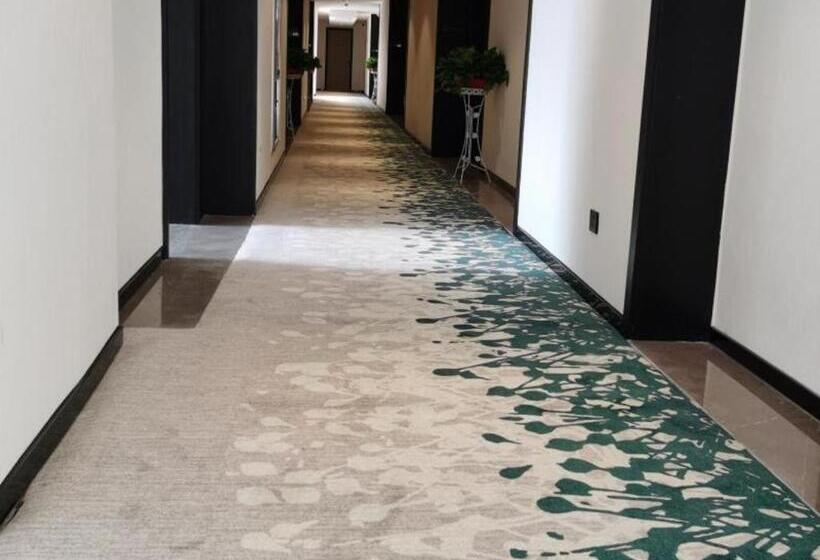 فندق Greentree Inn Express Fuzhou Linchuan District Gandong Auto City