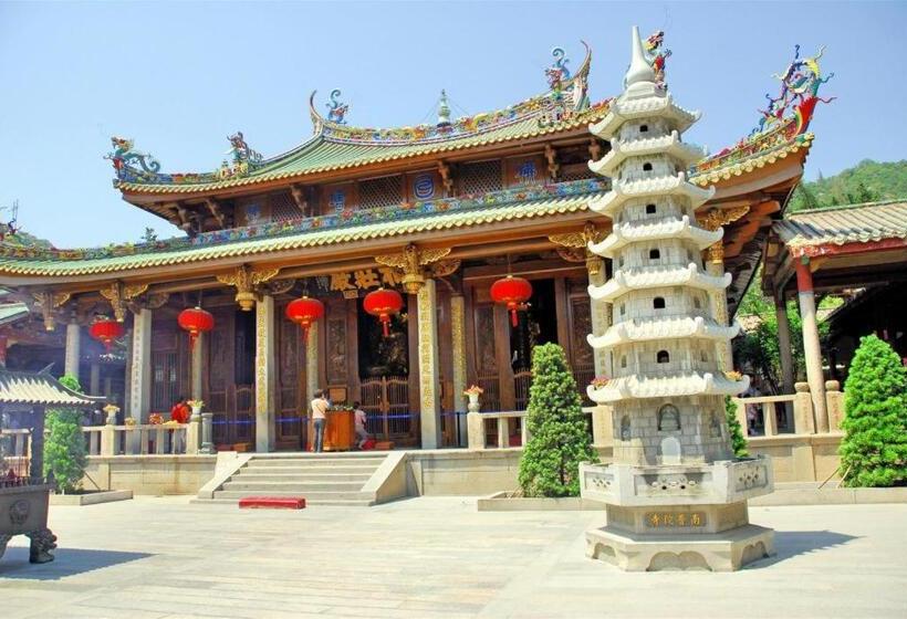 فندق Lujiang Mega