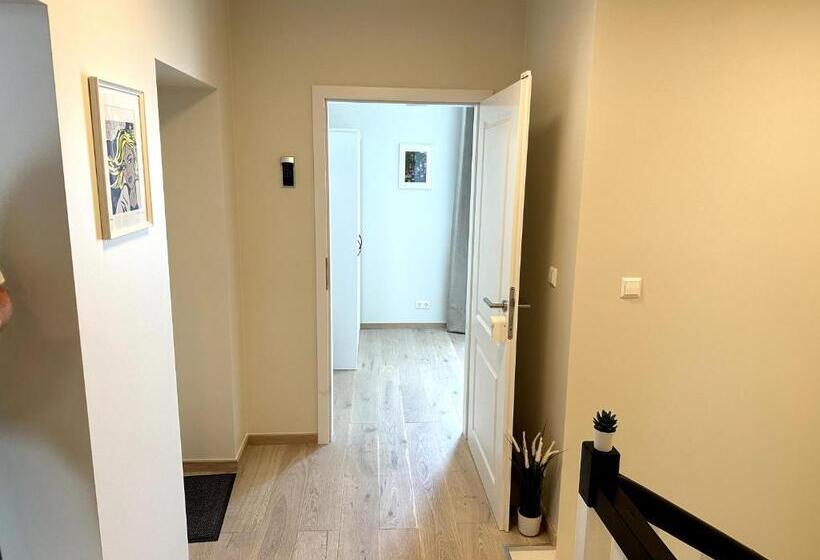 ユースホステル Deluxe Double Rooms Helfant Luxembourg