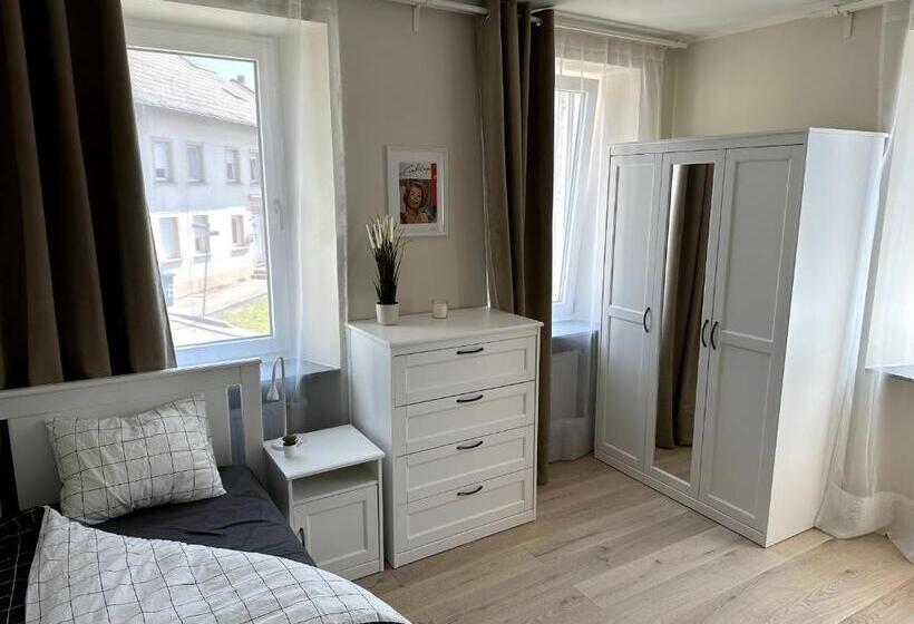 ユースホステル Deluxe Double Rooms Helfant Luxembourg