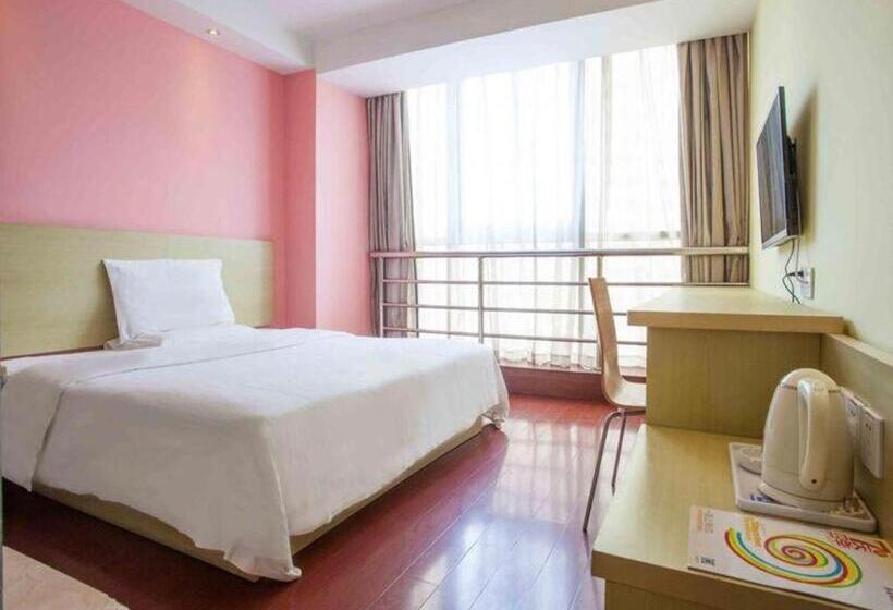 فندق 7 Days Inn Yingshang Lanxing Building Materials Market