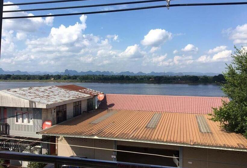 هتل Baan Rim Khong