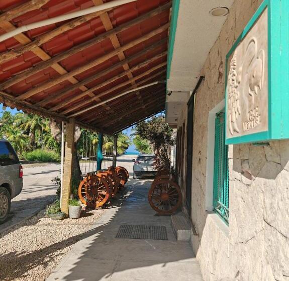 هتل Casa Viejo Chac
