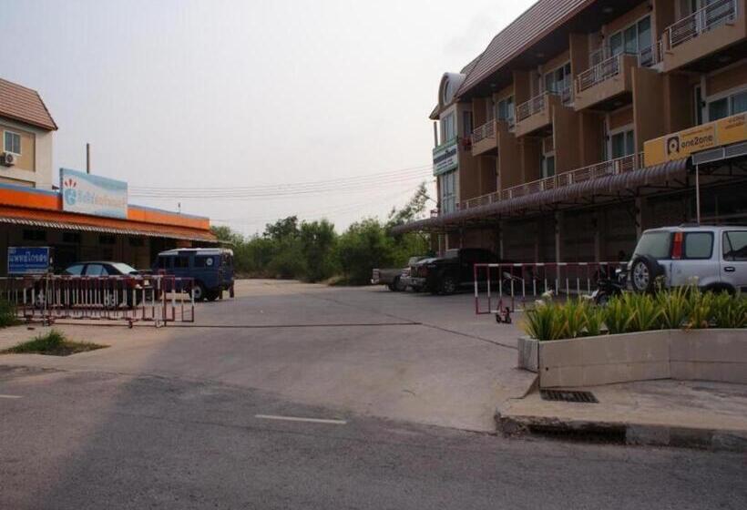 בית מלון כפרי Crystal Place Buayai