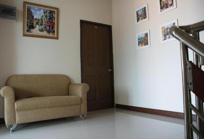 בית מלון כפרי Crystal Place Buayai