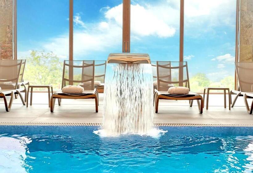 هتل Dve Kule Resort & Winery