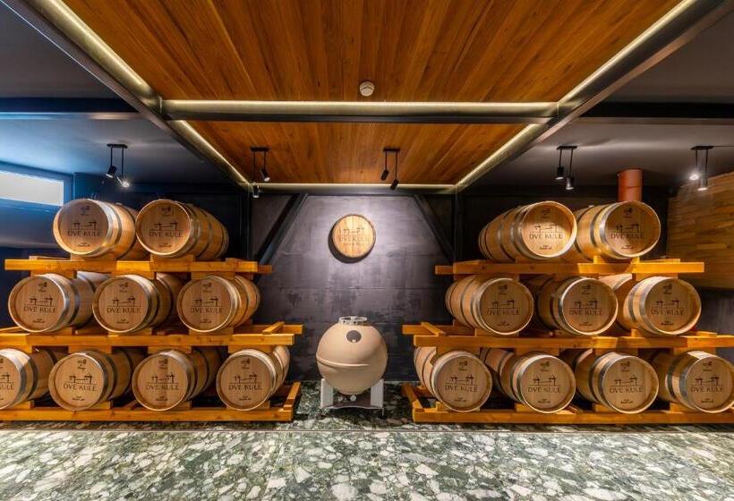 هتل Dve Kule Resort & Winery