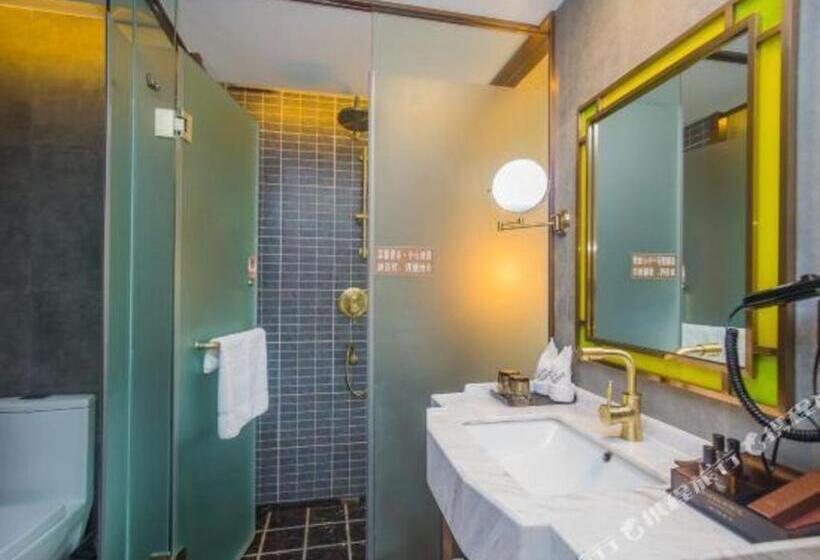 هتل James Joyce Coffetel Xishuangbanna Poshui Square Manjinglan Ancient City