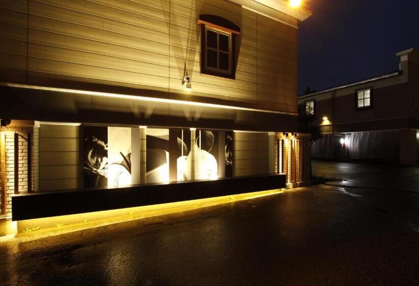 هتل Musee Rifu  Adult Only