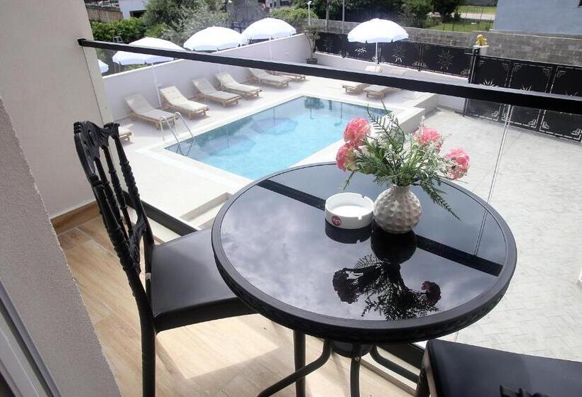 هتل Villa Ata