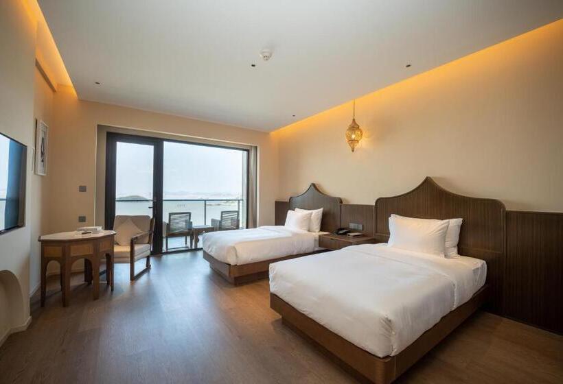 هتل Zhoushan Poly Senbo Nature Park & Resort