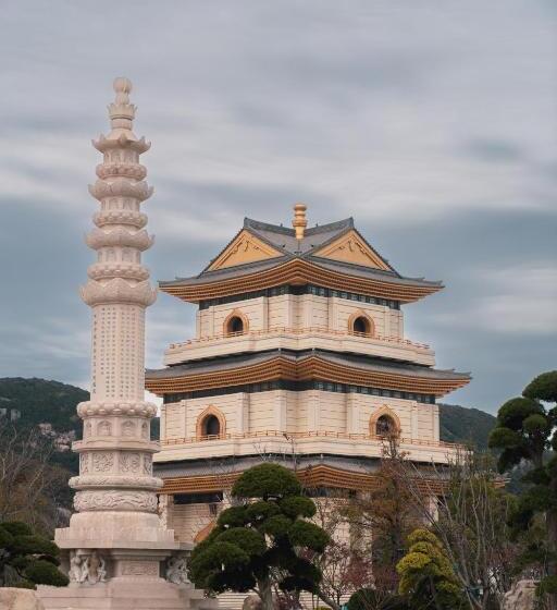 هتل Zhoushan Poly Senbo Nature Park & Resort