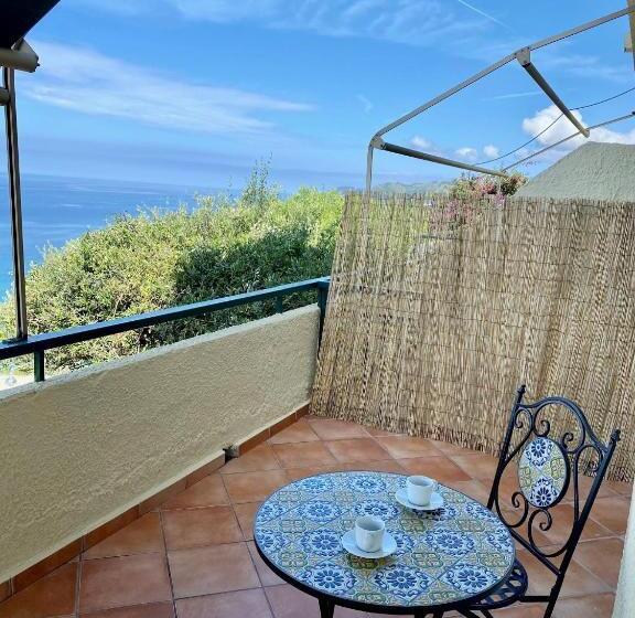 ペンション Camera Vista Mare Ad Acciaroli Località Mezzatorre