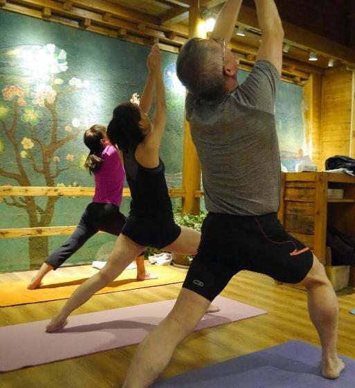 تختخواب و صبحانه Courtyard Shangri La 藏舍小院