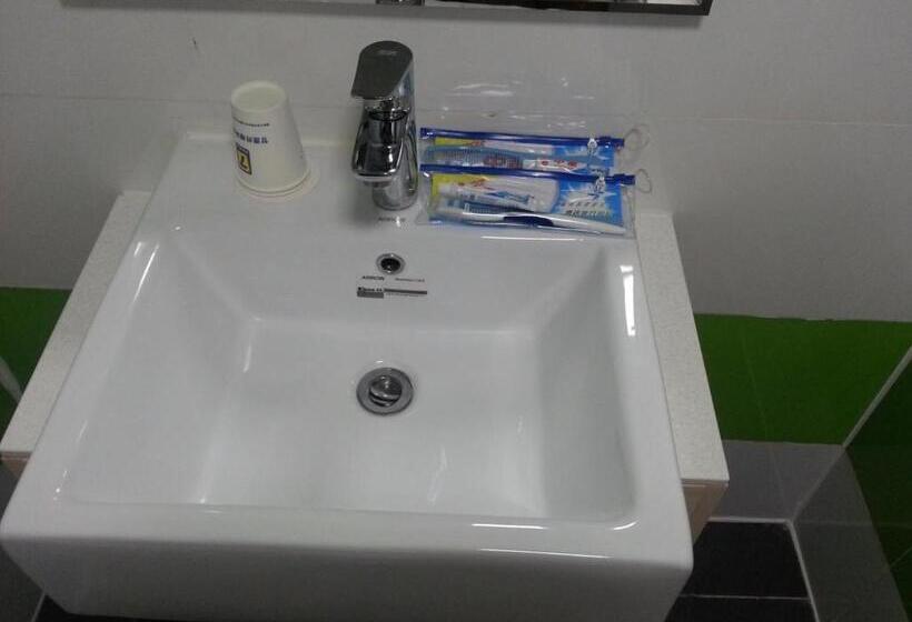 בית מלון כפרי 7days Inn Deyang Wenmiao Square