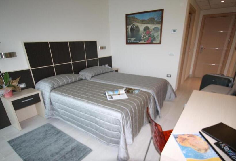 هتل Garni Corallo