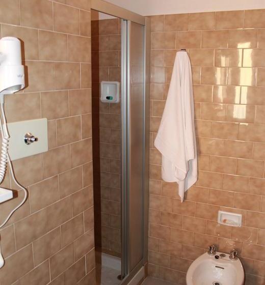 בית מלון כפרי Miramonti