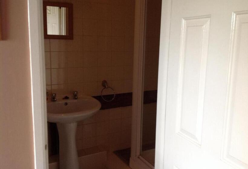 فندق صغير Lower Lode Inn