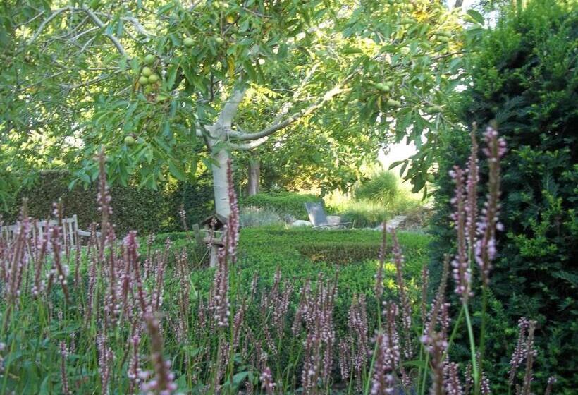 مبيت وإفطار T Griene Hemeltsje