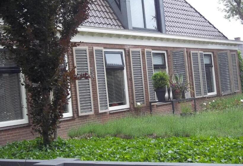 مبيت وإفطار T Griene Hemeltsje