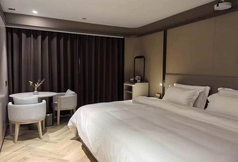 Hotel Ramada Encore By Wyndham Wuhan Int L Conference Center