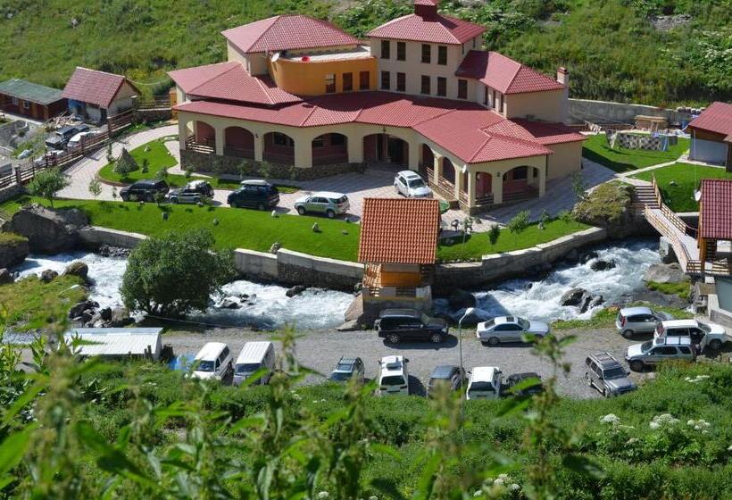 پانسیون Juta Guest House