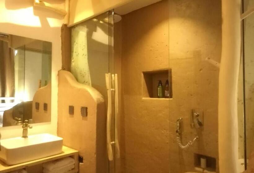 فندق صغير Right Here