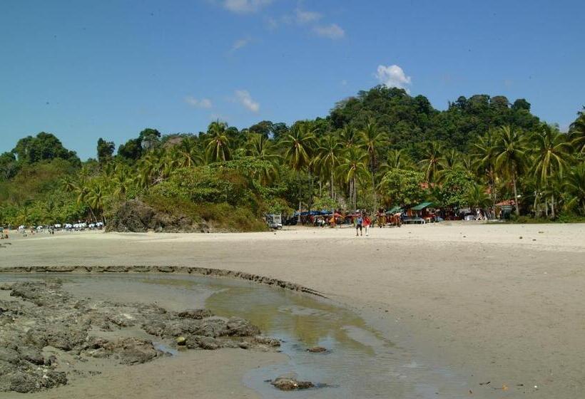 هتل Coco Beach