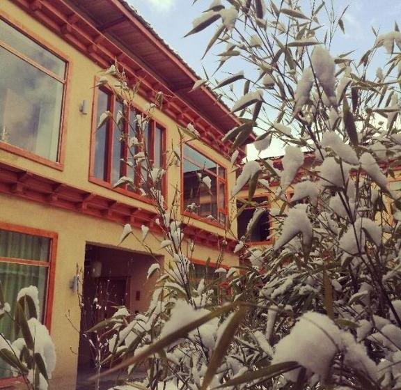 هتل The Vitality Inn