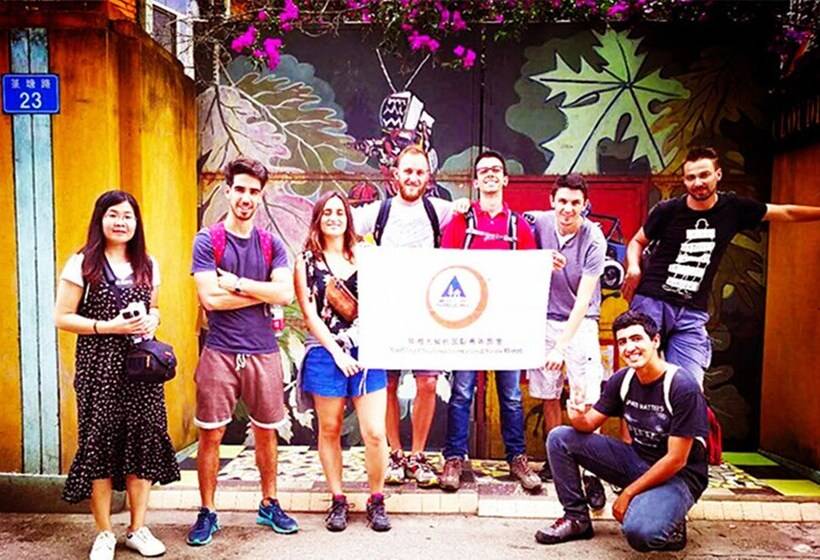 The Cloudland International Youth Hostel Close To The City Center,15 Min Walks To The Subway, Close