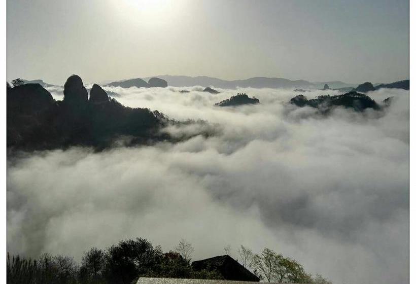 Wuyi Mountain Da Wang Peak Youth Hostel