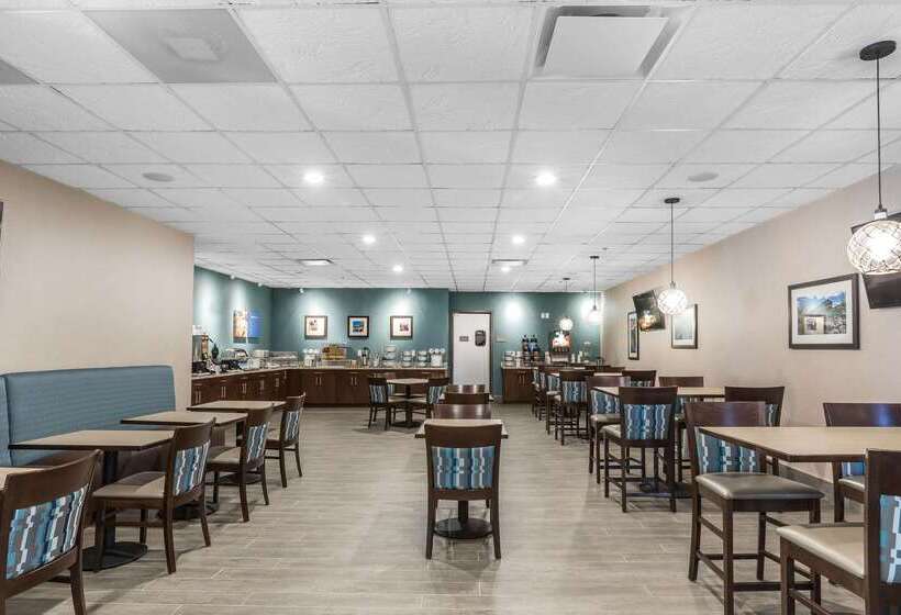 فندق Comfort Inn Bay City  Riverfront