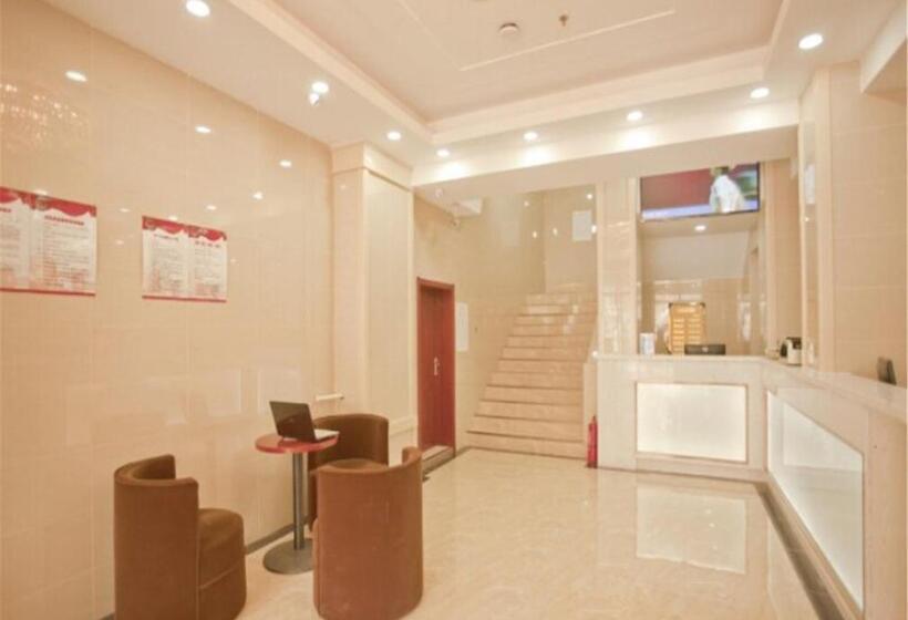 בית מלון כפרי Greentree Inn Liaoning Dalian Railway Station South Shengli Square Express