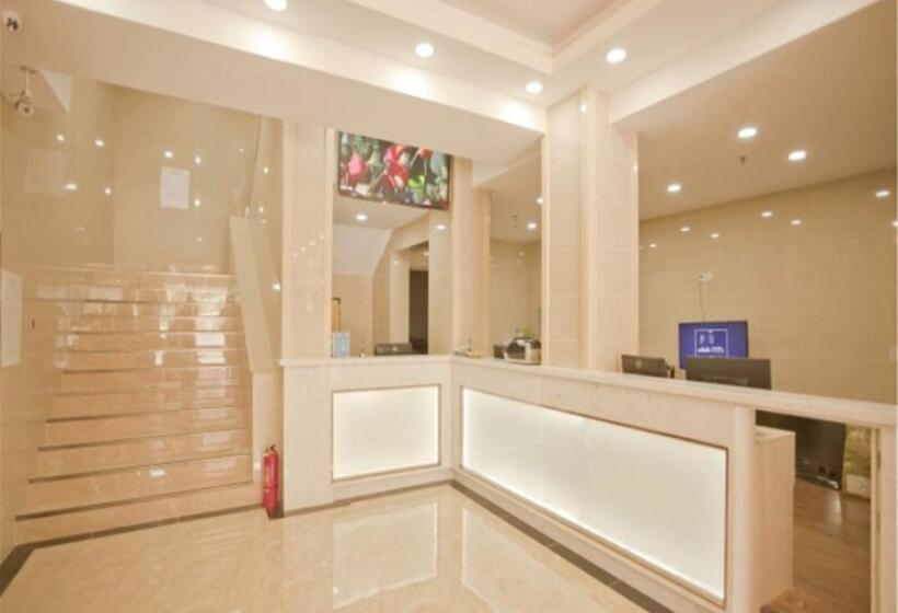 בית מלון כפרי Greentree Inn Liaoning Dalian Railway Station South Shengli Square Express