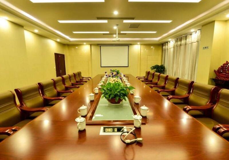 בית מלון כפרי Greentree Inn Shandong Zoucheng Railway Station Huochang Road Business
