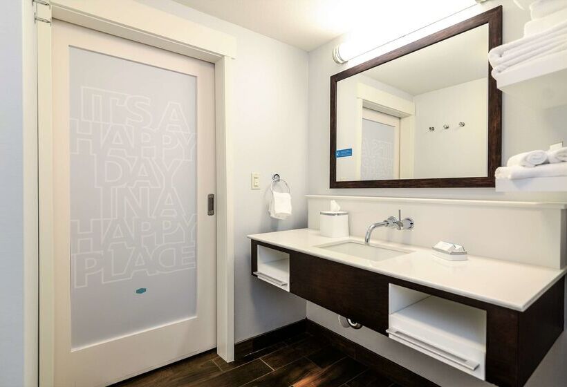 Отель Hampton Inn Brighton