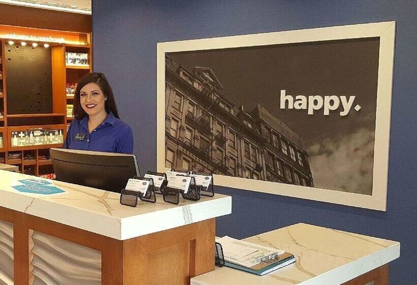 호텔 Hampton Inn & Suites Newburgh Stewart Airport