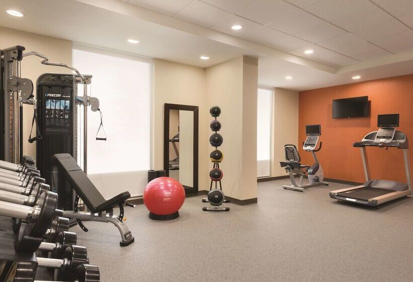 هتل Home2 Suites By Hilton Columbus Dublin