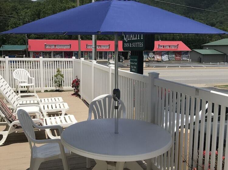 هتل Quality Inn & Suites Maggie Valley   Cherokee Area