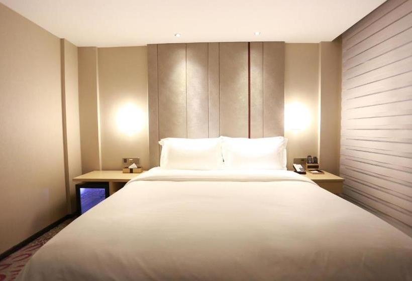 Отель Lavande  Guangzhou Taikoo Hui Square Shipaiqiao Subway Station