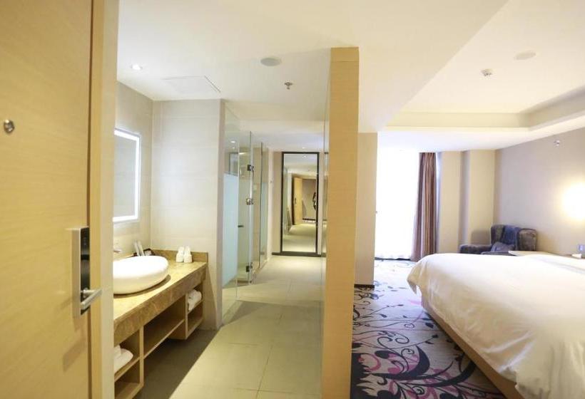 Отель Lavande  Guangzhou Taikoo Hui Square Shipaiqiao Subway Station