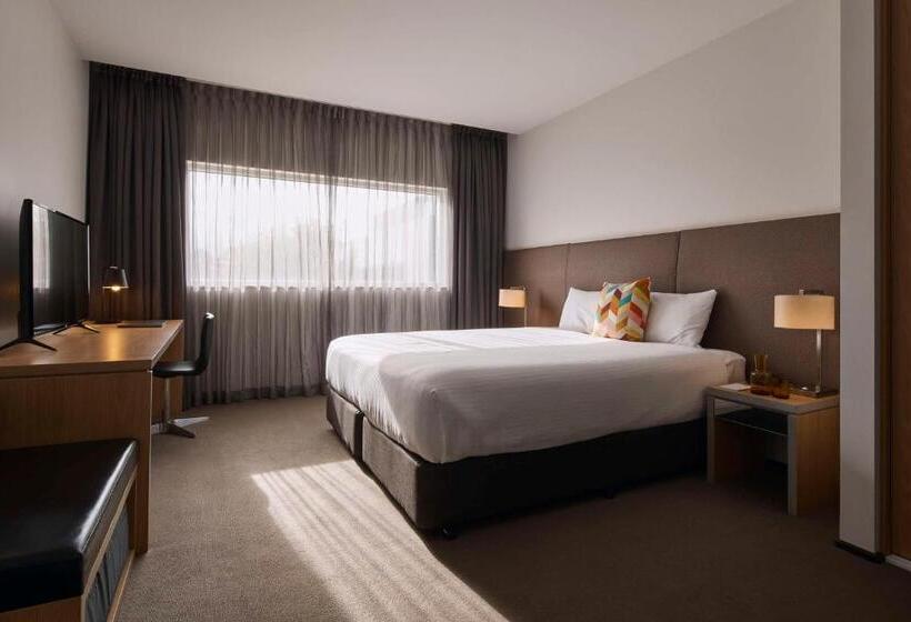 בית מלון כפרי Atura Dandenong