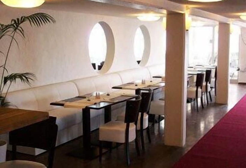 호텔 Byxelkroks Marina Sea Resort