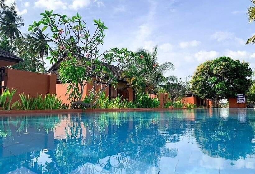 فندق Coconut Beach Villa Langkawi