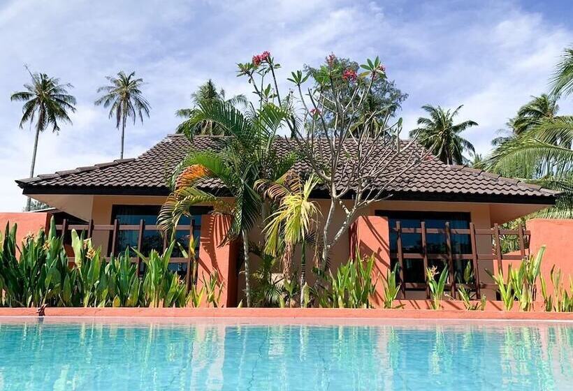 فندق Coconut Beach Villa Langkawi