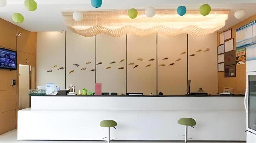 酒店 Greentree Inn Jiangsu Wuxi Huishan Highspeed Rail Qianzhou Chongwen Road Business