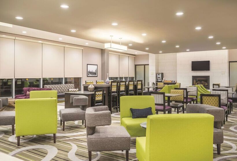 בית מלון כפרי La Quinta By Wyndham Clifton Park