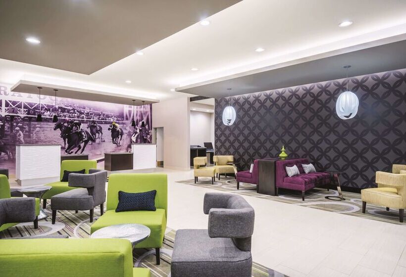 בית מלון כפרי La Quinta By Wyndham Clifton Park