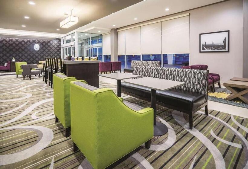 בית מלון כפרי La Quinta By Wyndham Clifton Park